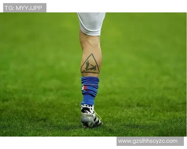 足球明星女生纹身的潮流与个性表达探讨